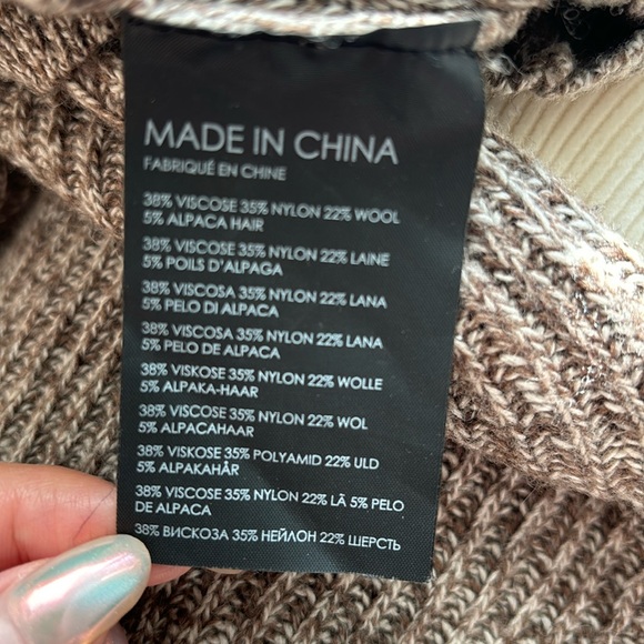 Gift for her 🎁 Minimalism ☕️Club Monaco Sweater-XS - Picture 4 of 8